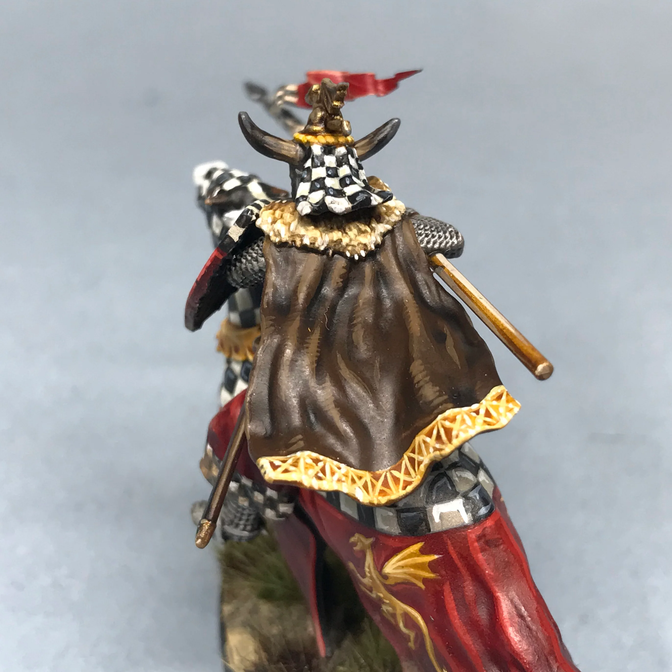 Medieval & Fantasy Heads, Cloaks & Shields - Image 22